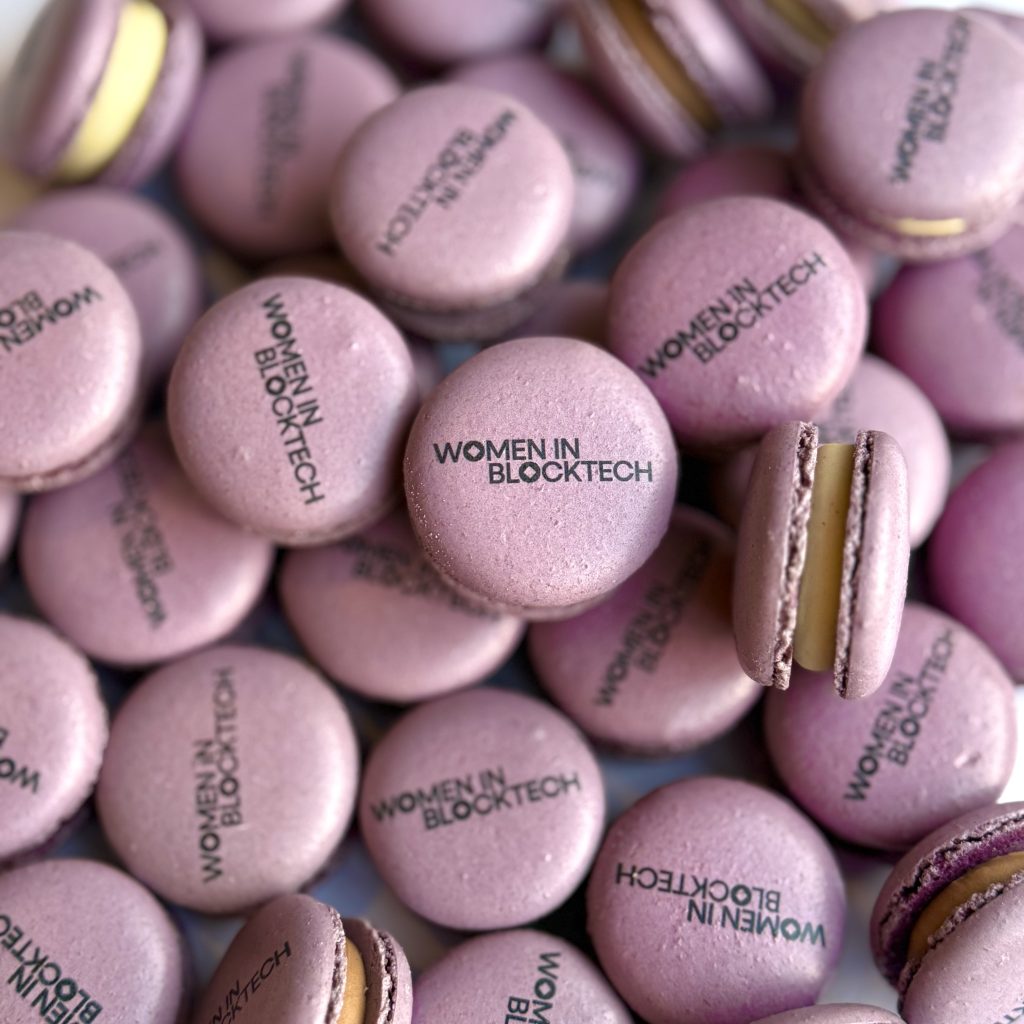 personalised-design-macarons