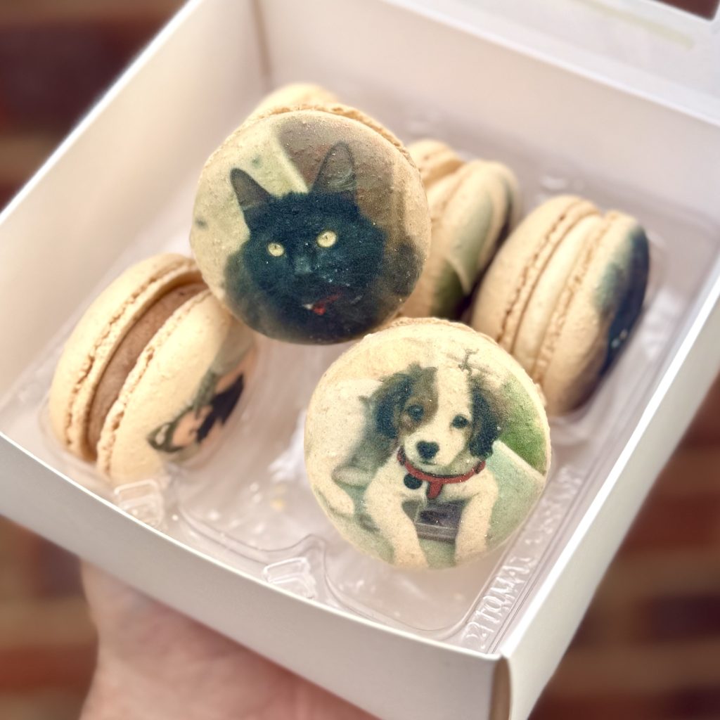 personalised-printed-photo-macarons