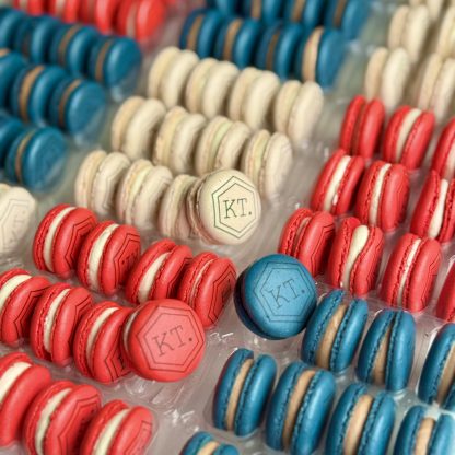 branded-logo-macarons