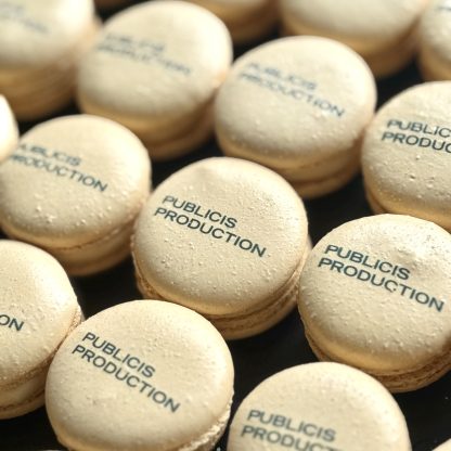 branded-logo-macarons