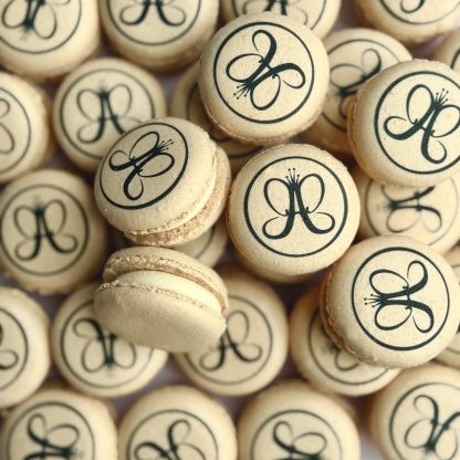 branded-logo-macarons