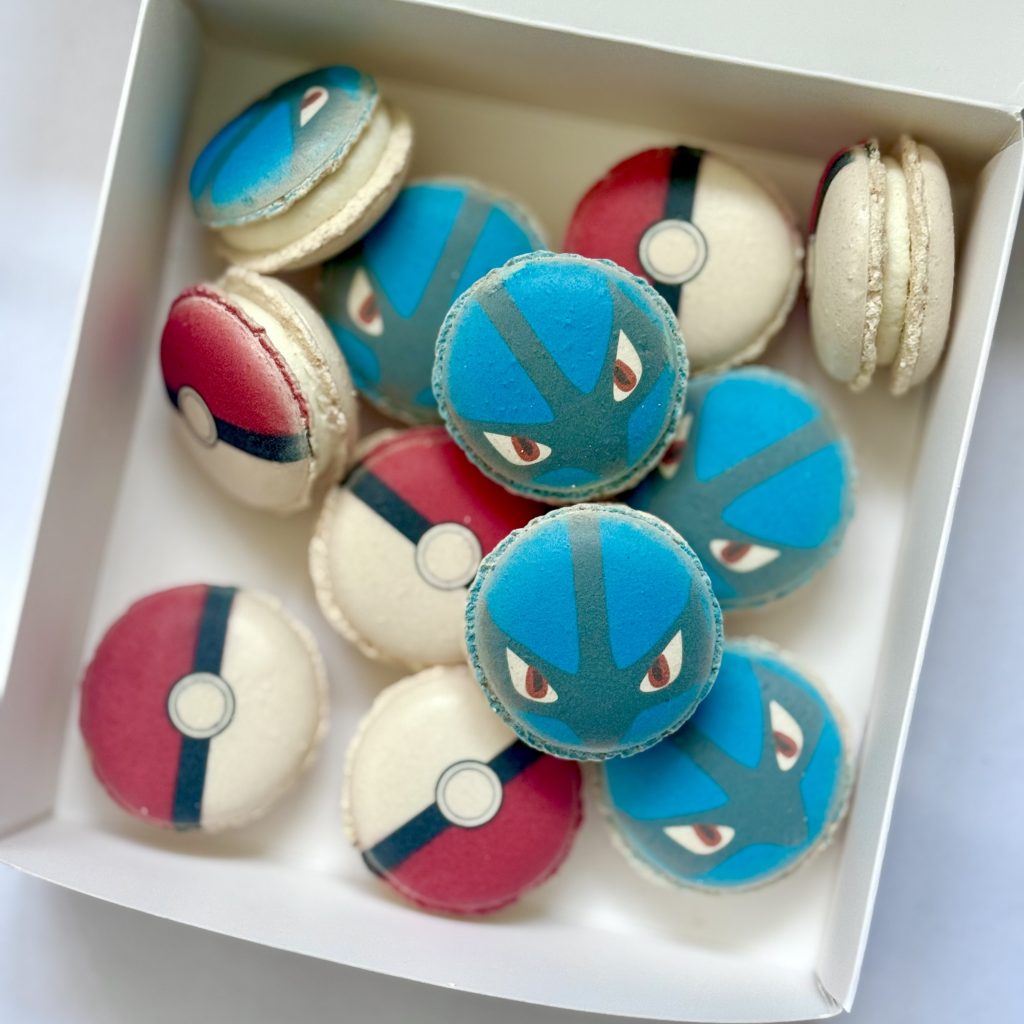 pokemon-lucario-macarons