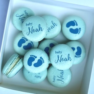 baby-shower-boy-light-blue-macarons