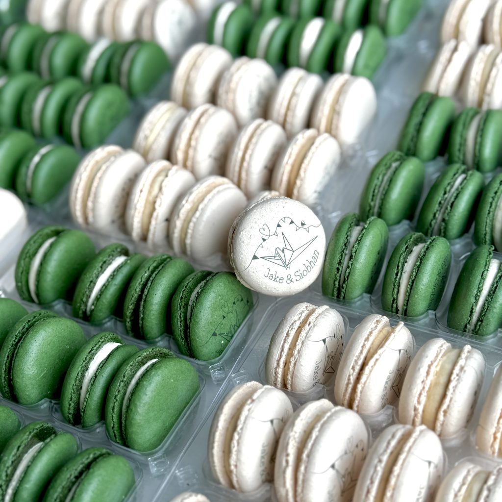 personalised-wedding-favour-macarons