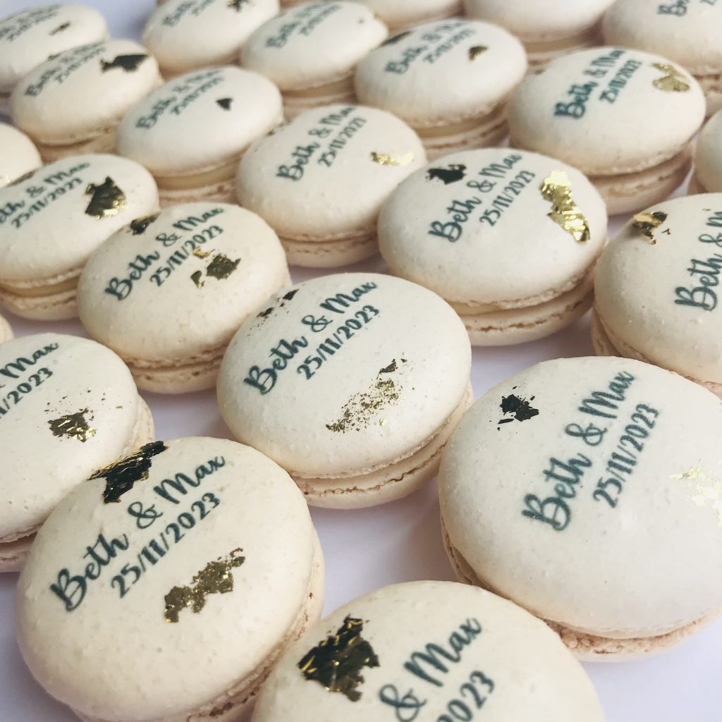 personalised-wedding-favour-macarons