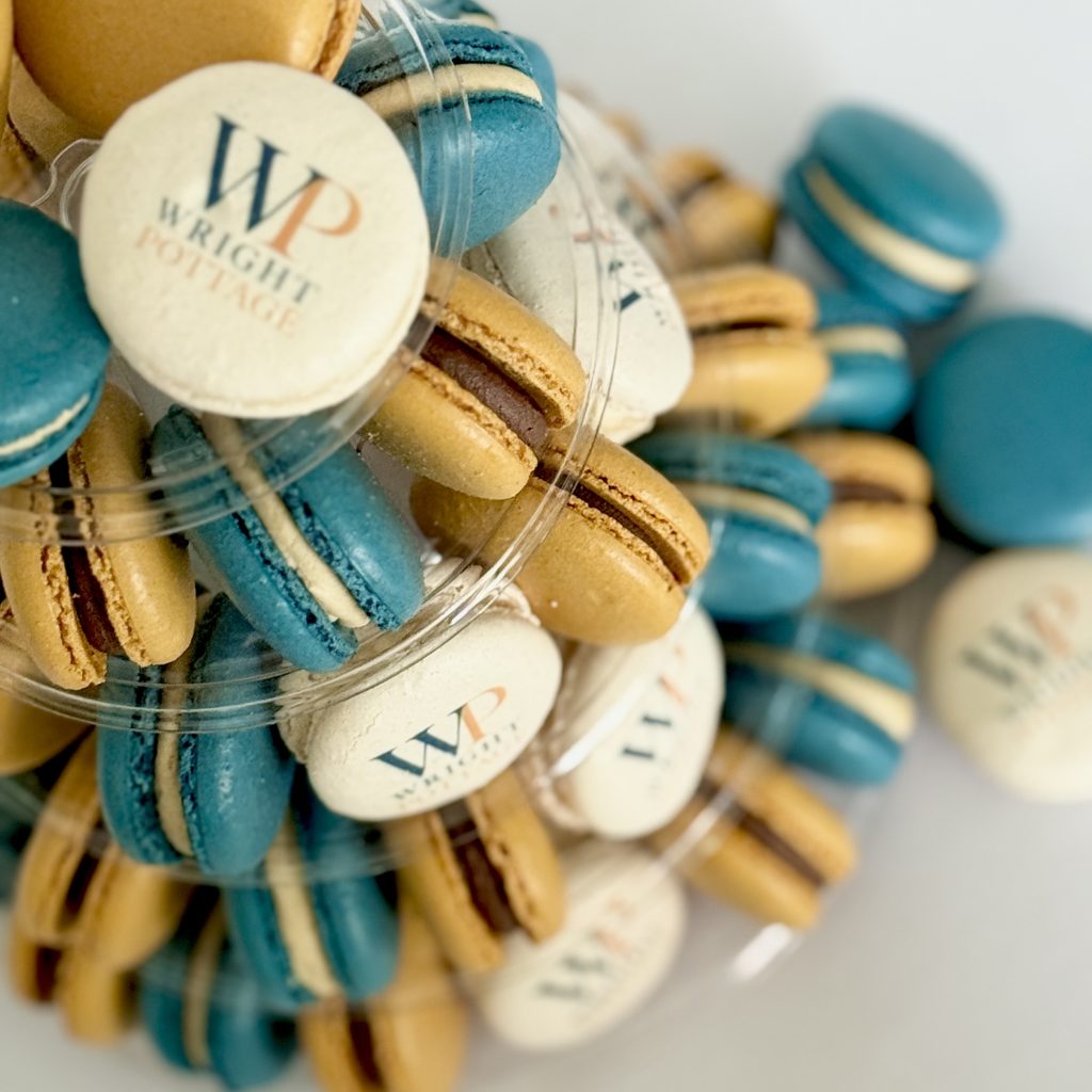 branded-logo-macarons-tower