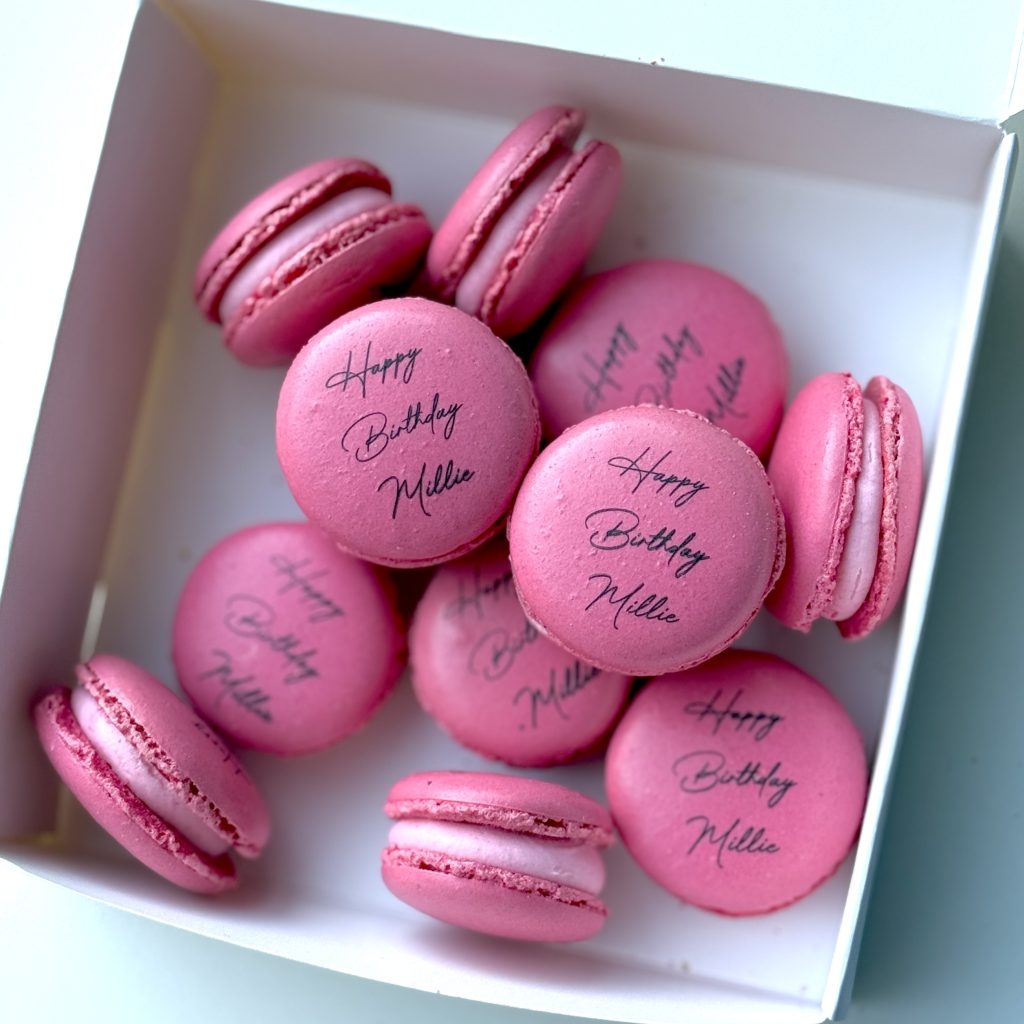 personalised-text-macarons