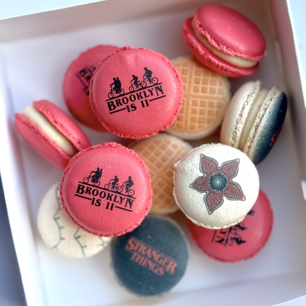 stranger-things-personalised-macarons