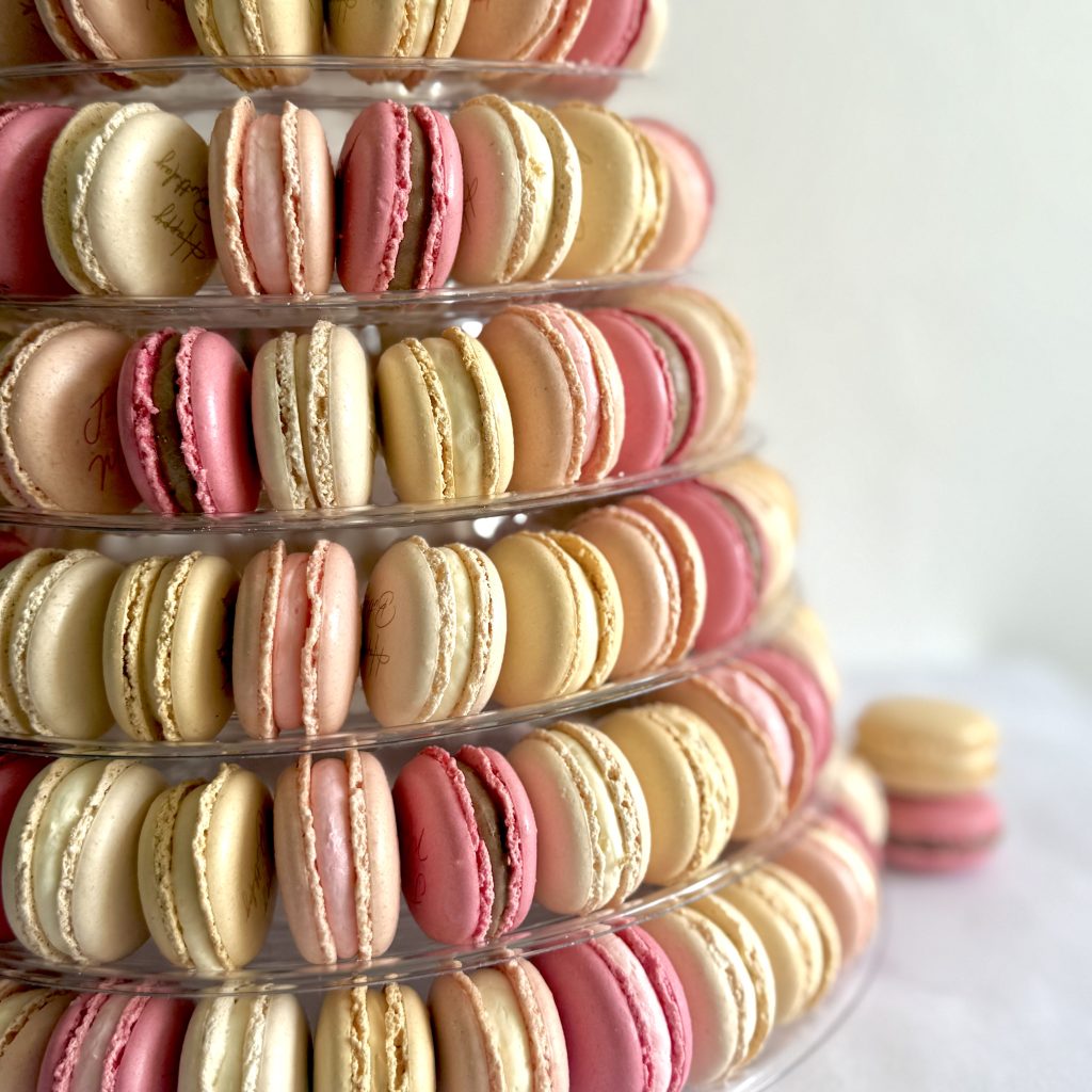10-tier-wedding-macaron-tower