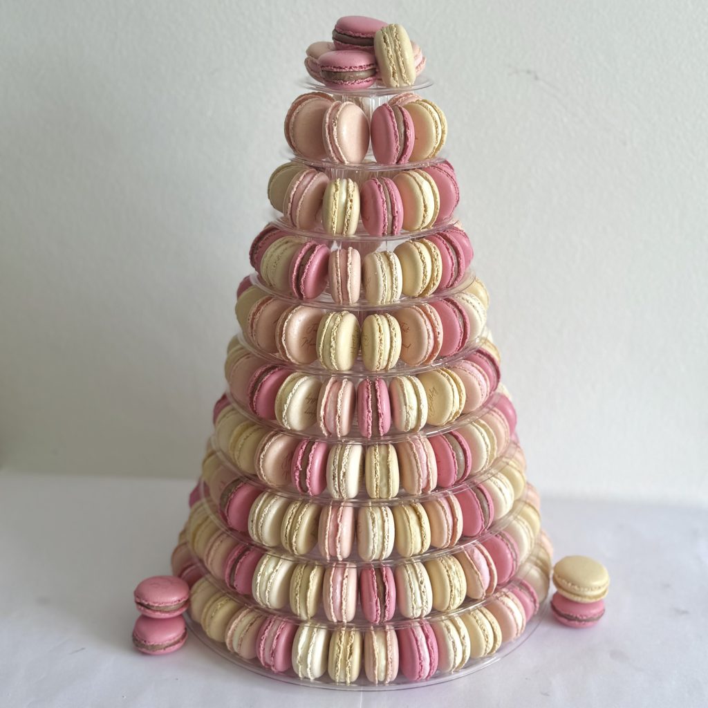 10-tier-wedding-macaron-tower