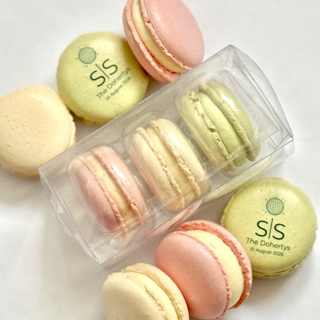 personalised-macaron-trio-gift-box