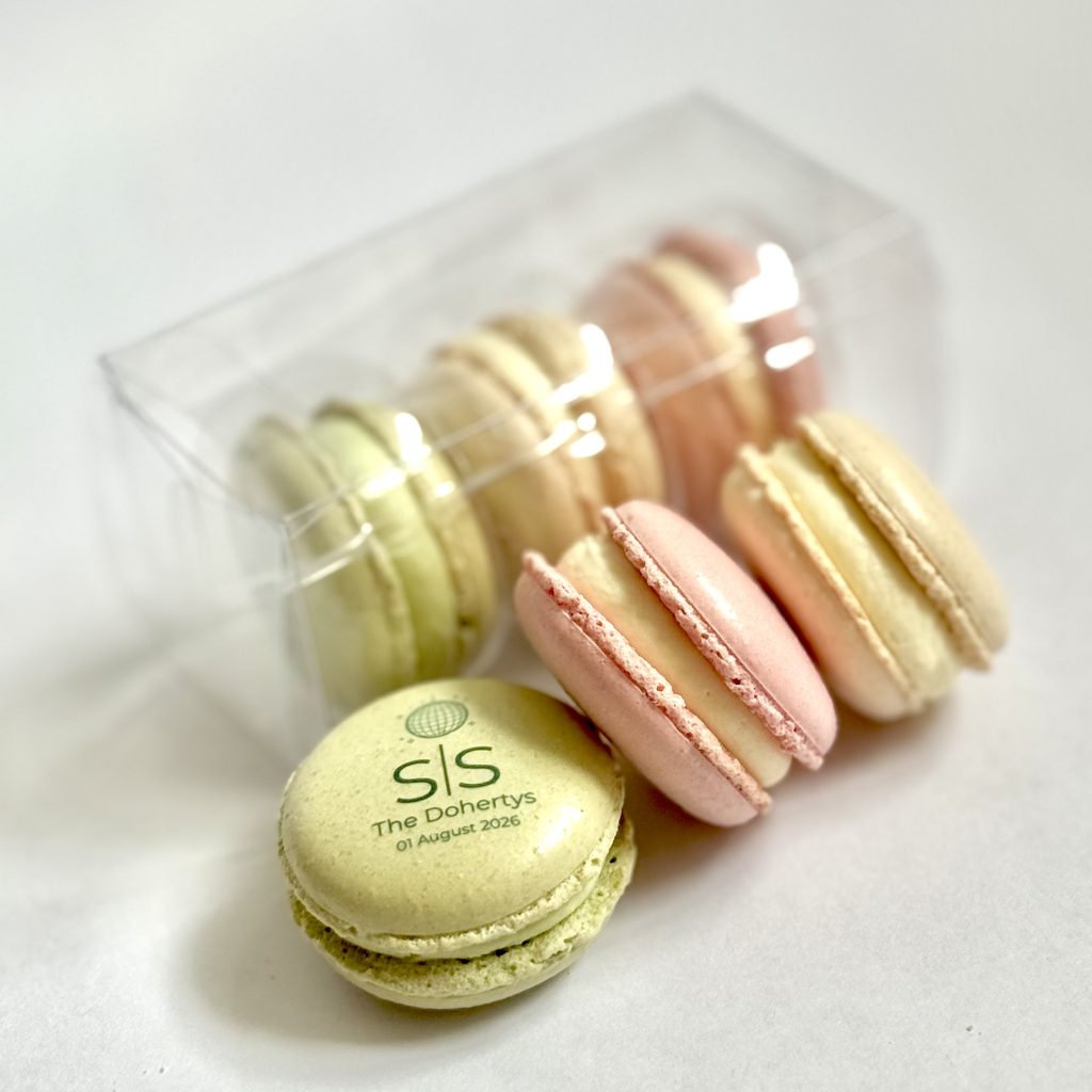 personalised-macaron-trio-gift-box
