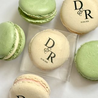 personalised-macaron-wedding-favour