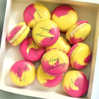 personalised-swirl-pink-yellow-macarons