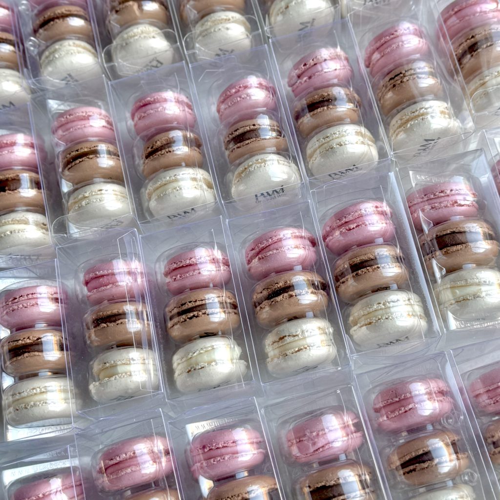 branded-macaron-3-box